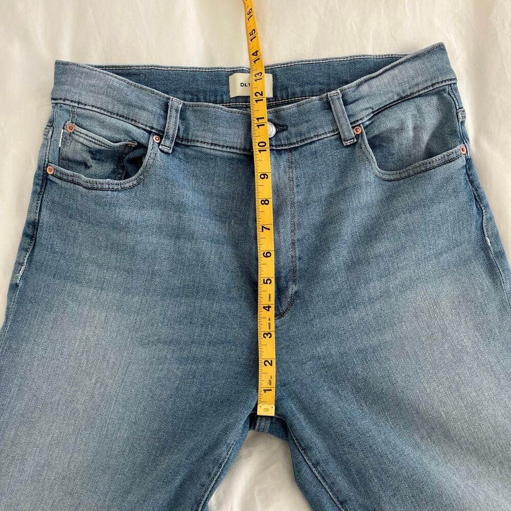 DL1961 Patti Straight High Rise Ankle in Ridge Wash Blue Denim Jeans, Size 31 - Picture 7 of 16